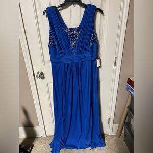 Adriana papel beautiful dress